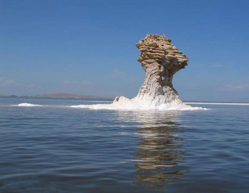 شناسایی ۵کانون ریزگرد در دریاچه ارومیه