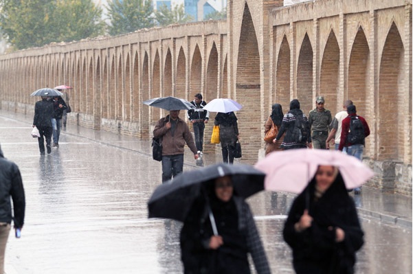 با نخستین بارش زمستانی هوای اصفهان تازه شد