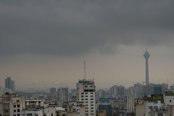 تداوم آلودگی هوا در تهران / شاخص کیفیت ۱۲۲