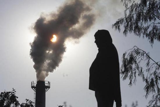 آلودگی هوا در ریگان کرمان؛ 23 نفر راهی بیمارستان شدند