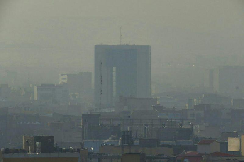 آلودگی‌ها به اصفهان بازگشت/ گروه‌های حساس در خانه بمانند